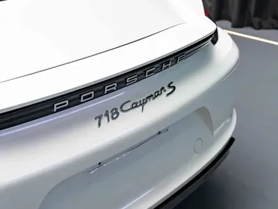 Porsche Cayman