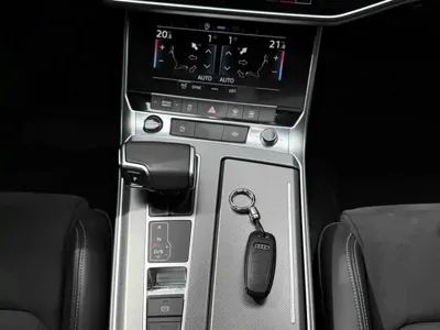 Audi A7L