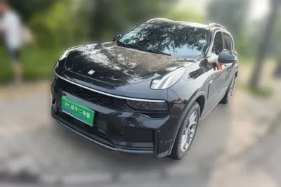 Lynk & Co 01