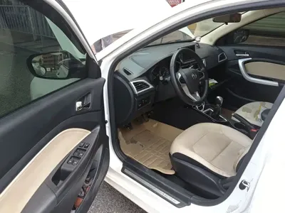 Changan V7