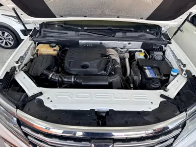 Roewe RX8
