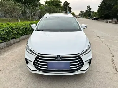 BYD MAX