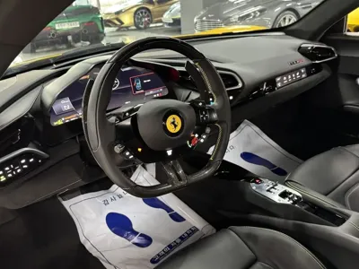 Ferrari 296