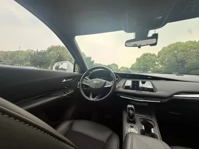 Cadillac XT4