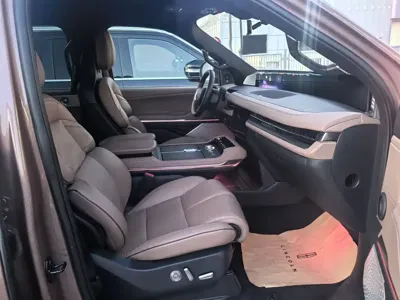 Lincoln Navigator