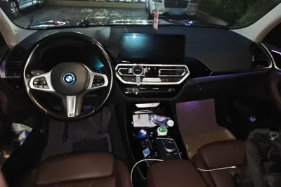 BMW iX3
