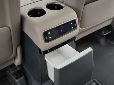 Li Auto Li MEGA