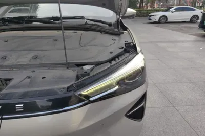 Roewe ei5