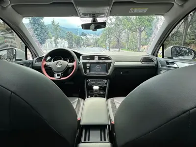 Volkswagen Tiguan L