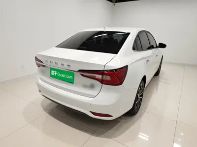 Roewe i5