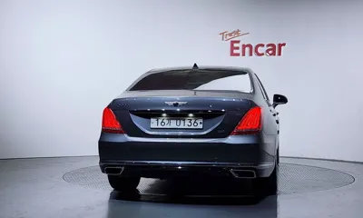 Genesis EQ900
