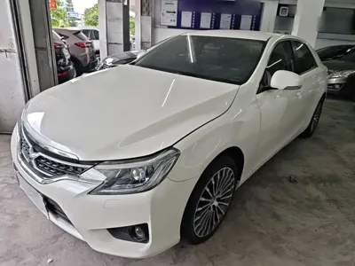 Toyota Reiz