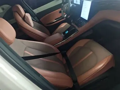 Nio EC6