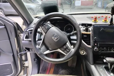 Honda UR-V