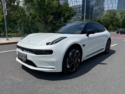 Zeekr 001