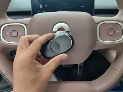 Nio ES8