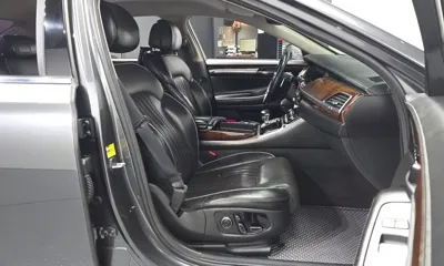 Genesis EQ900