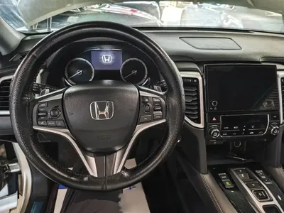 Honda UR-V
