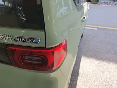 Wuling MINIEV