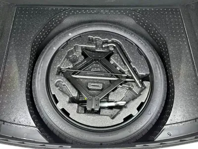 Lynk & Co 02