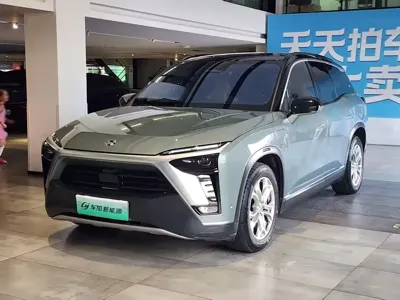 Nio ES8