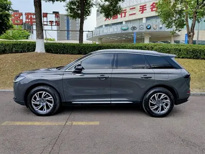Lincoln Corsair