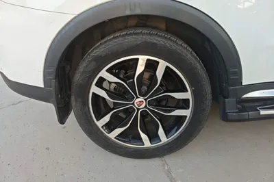 Roewe RX5