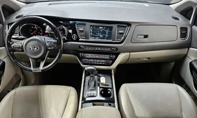 Kia Canival