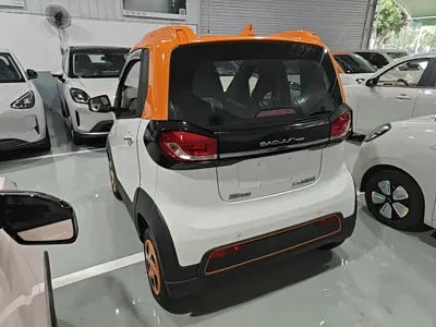 Baojun E100