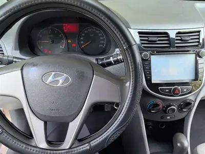 Hyundai Verna