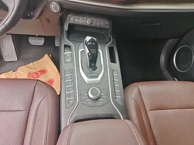 WEY Wey VV6