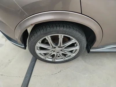 Infiniti ESQ
