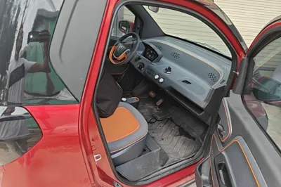 Baojun E100