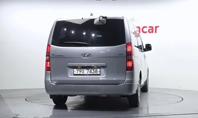 Hyundai Starex