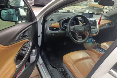Chevrolet Malibu XL