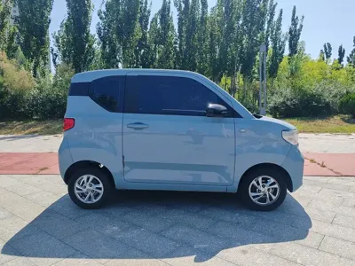 Wuling MINIEV