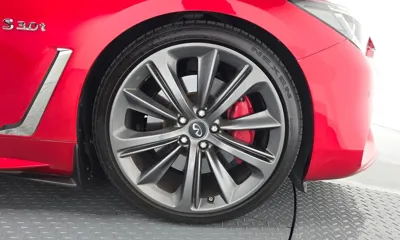 Infiniti Q60