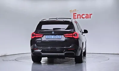 BMW iX3