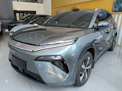 BYD 唐L