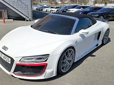 Audi R8