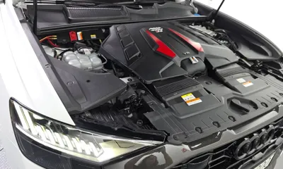 Audi RSQ8