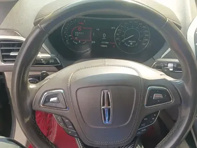 Lincoln MKZ