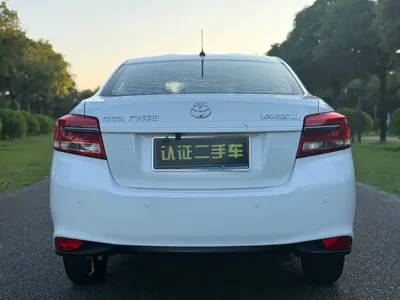 Toyota Yaris L