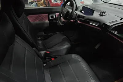 Baojun E300