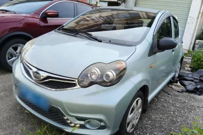 BYD F0