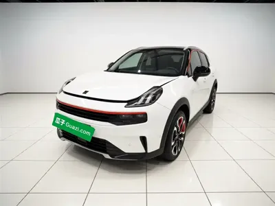 Lynk & Co 06
