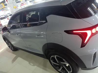 Lynk & Co 06 EP-M