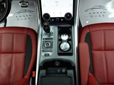 Land Rover Sport