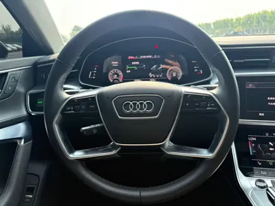 Audi A7L
