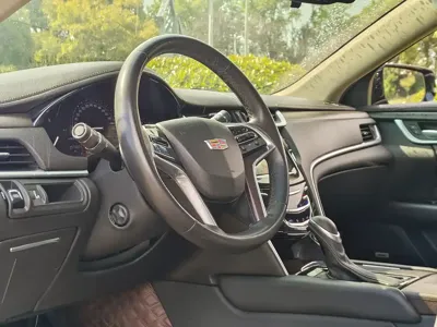 Cadillac XTS